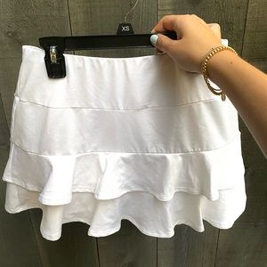 WHITE RUFFLE TENNIS SKIRT